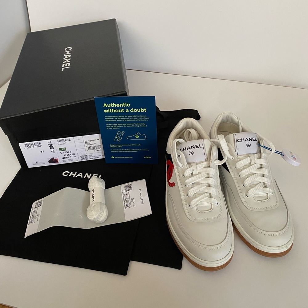CHANEL White Leather Sneakers